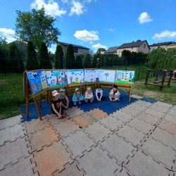 Dzieci podczas Pleneru Malarskiego