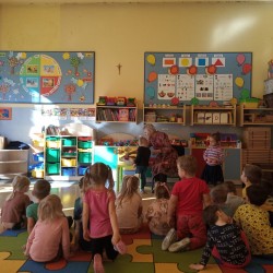 Zajęcia z Panią Bibliotekarką w ramach projektu Mały Miś w świecie wielkiej literatury